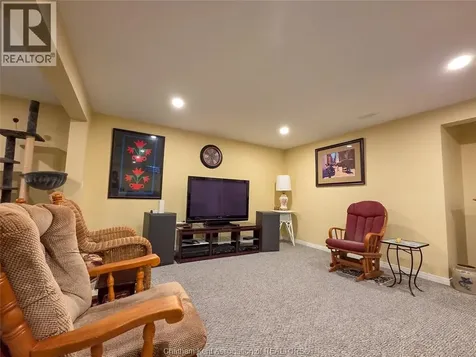 93 Gregory Drive Chatham ON N7L 0C9
