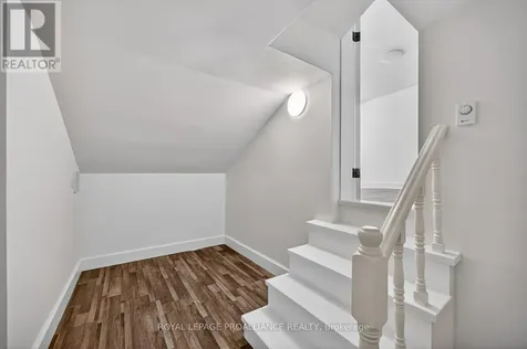 13 King Street Rideau Lakes ON K0E 1G0