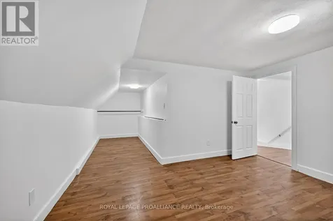 13 King Street Rideau Lakes ON K0E 1G0