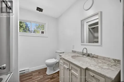 13 King Street Rideau Lakes ON K0E 1G0