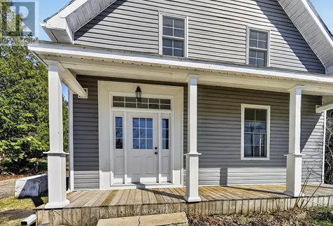 13 King Street Rideau Lakes ON K0E 1G0