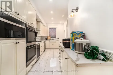 199 Cobourg Street Ottawa ON K1N 8H7