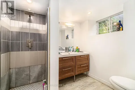 199 Cobourg Street Ottawa ON K1N 8H7
