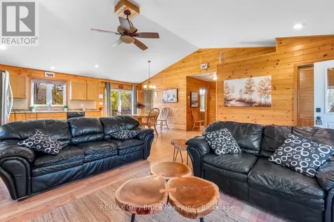 104 Maple Drive Northern Bruce Peninsula ON N0H 1Z0
