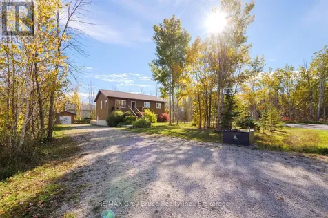 104 Maple Drive Northern Bruce Peninsula ON N0H 1Z0