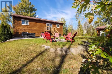 104 Maple Drive Northern Bruce Peninsula ON N0H 1Z0