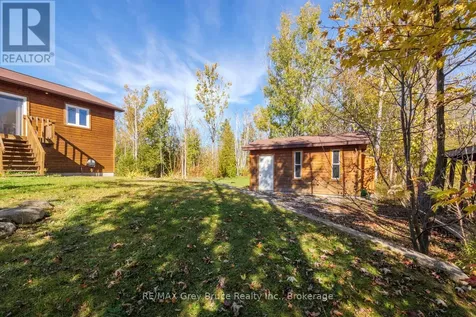 104 Maple Drive Northern Bruce Peninsula ON N0H 1Z0