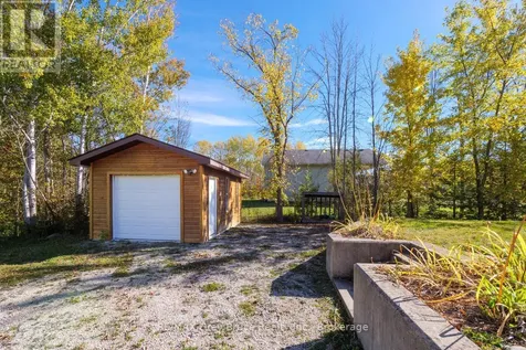 104 Maple Drive Northern Bruce Peninsula ON N0H 1Z0