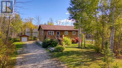 104 Maple Drive Northern Bruce Peninsula ON N0H 1Z0
