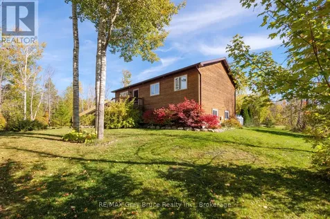 104 Maple Drive Northern Bruce Peninsula ON N0H 1Z0