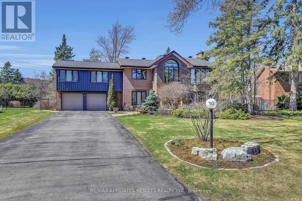 30 Pentland Crescent Ottawa ON K2K 1V5
