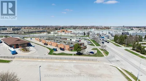 340 Eagle Street West Newmarket (glenway Estates) ON L3Y 7M7