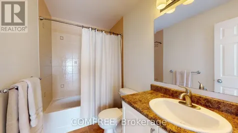 239 Hunterbrook Street Ottawa ON K2K 0E5