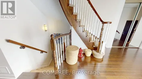 239 Hunterbrook Street Ottawa ON K2K 0E5