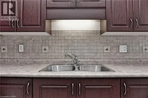 40 Madeleine Street Kitchener ON N2R 1V4