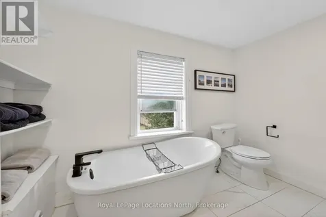 363-361 Cedar Street Collingwood ON L9Y 3B2