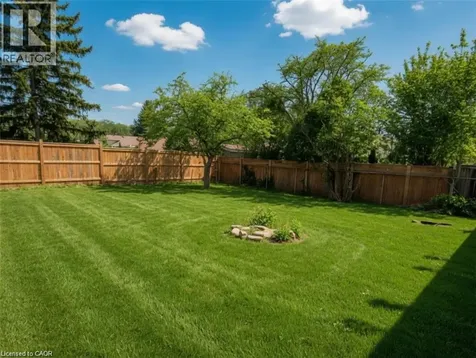 118 Jacobson Avenue St. Catharines ON L2T 3A5