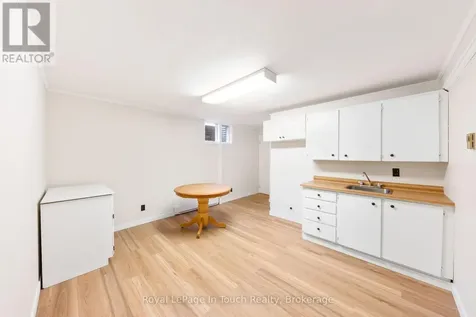 756 Champlain Road Tiny ON L9M 0C2