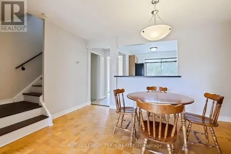 2942 Fairlea Crescent Ottawa ON K1V 8T7