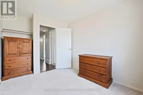 2942 Fairlea Crescent Ottawa ON K1V 8T7
