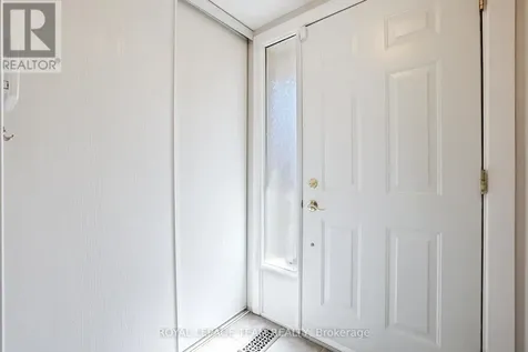 2942 Fairlea Crescent Ottawa ON K1V 8T7
