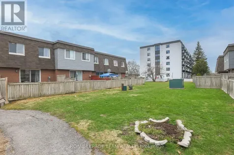 2942 Fairlea Crescent Ottawa ON K1V 8T7
