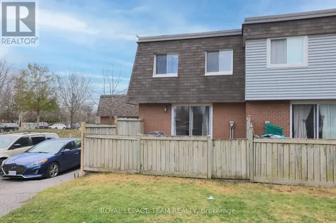 2942 Fairlea Crescent Ottawa ON K1V 8T7
