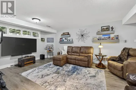142 Bella Vista Trail New Tecumseth ON L9R 2G8