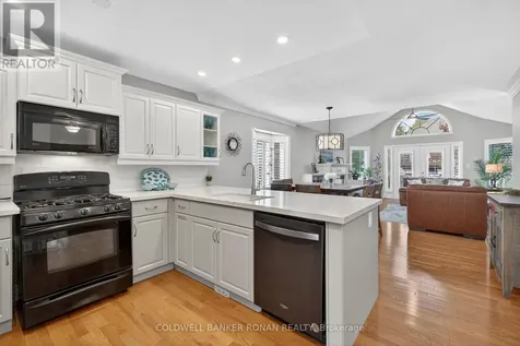 142 Bella Vista Trail New Tecumseth ON L9R 2G8