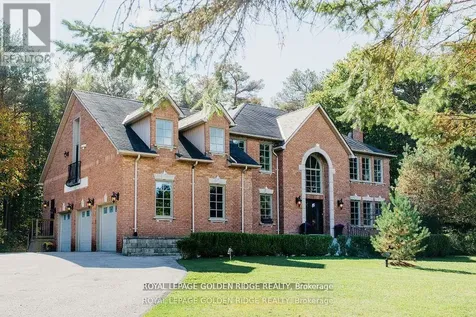 8 Greenvalley Circle Whitchurch-stouffville ON L4A 2L4