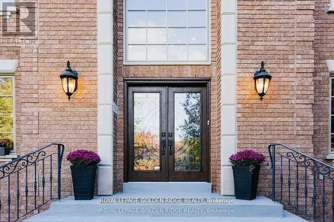 8 Greenvalley Circle Whitchurch-stouffville ON L4A 2L4