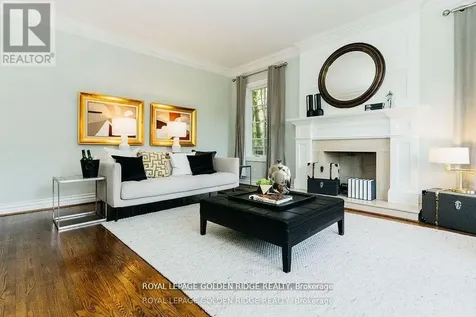 8 Greenvalley Circle Whitchurch-stouffville ON L4A 2L4