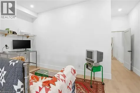 472 Barton Street East Hamilton ON L8L 2Y8
