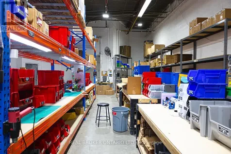 1111 Flint Road Toronto (york University Heights) ON M3J 3C7