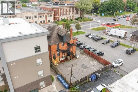 961 Ouellette Avenue Windsor ON N9A 4J5