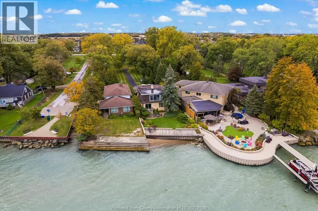 696 Old Tecumseh Road Lakeshore ON N0R 1A0