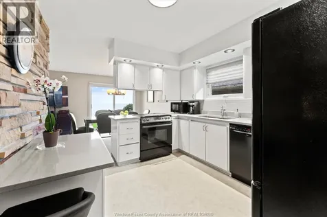 696 Old Tecumseh Road Lakeshore ON N0R 1A0