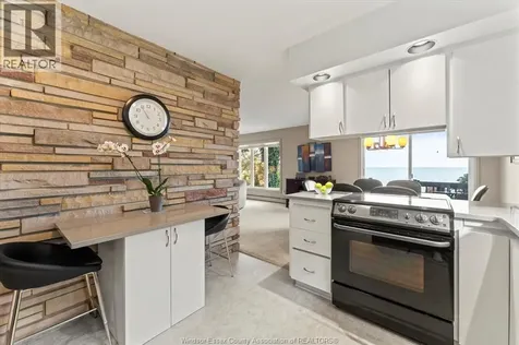696 Old Tecumseh Road Lakeshore ON N0R 1A0