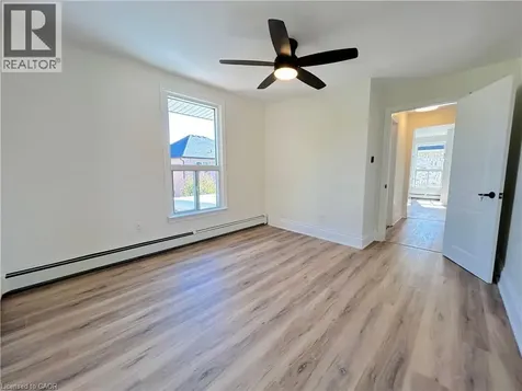 526 Fifty Road Stoney Creek ON L8E 5T4