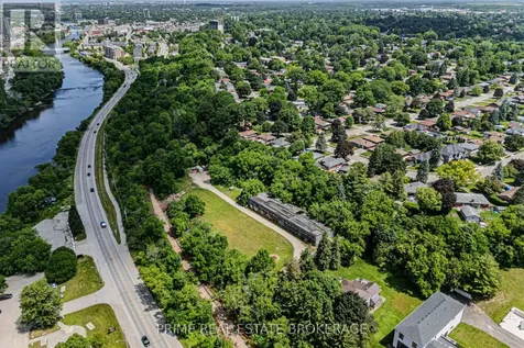 201 Water Street South Cambridge ON N1R 8N6