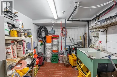 148 Front Street North Sarnia ON N7T 5S3