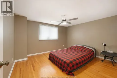 907 Gladstone Avenue Windsor ON N9A 2R5