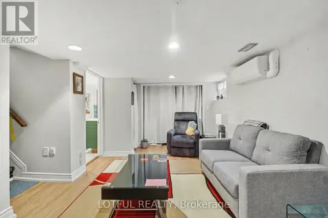 518 Hilson Avenue Ottawa ON K1Z 6C8