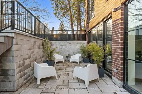 246 Byron Avenue Ottawa ON K1Z 6Y8