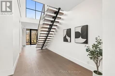 246 Byron Avenue Ottawa ON K1Z 6Y8