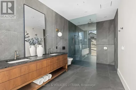 246 Byron Avenue Ottawa ON K1Z 6Y8