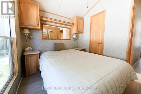 30 Huron Circle Wasaga Beach ON L9Z 1X7
