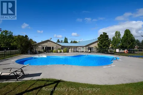 30 Huron Circle Wasaga Beach ON L9Z 1X7