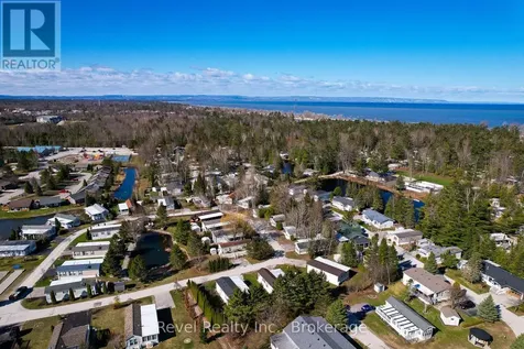 30 Huron Circle Wasaga Beach ON L9Z 1X7