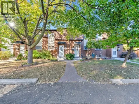 6430 Thornberry Windsor ON N8T 2W9